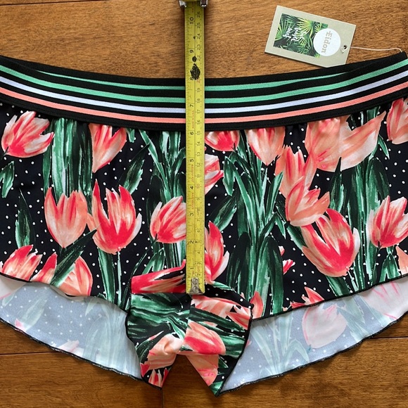 Eidon Nirvana Lulu Beach Shorts - Picture 5 of 6